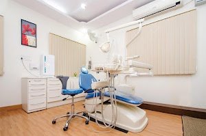 CRESCENT DENTAL SOLUTIONS place picture